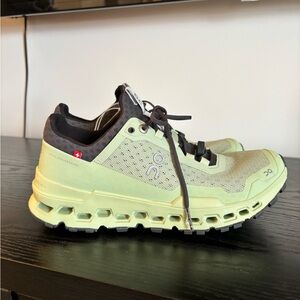 Women’s On Cloud Green Running Shoes